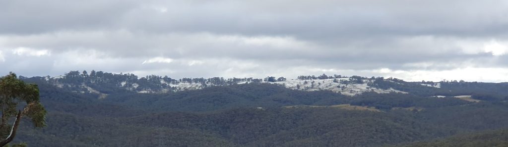 Binacrombi mountains